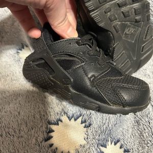 Nike Huarache size 7c